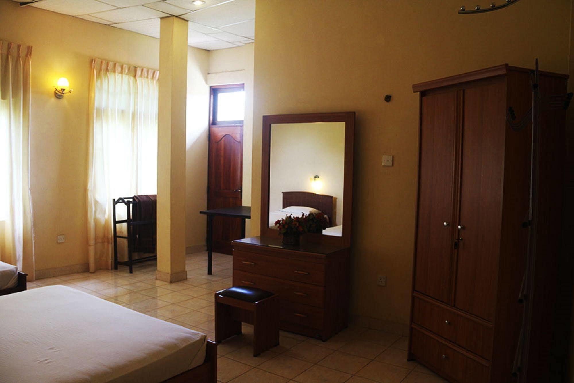 เรด โรส วิลลา Hotel เนกอมโบ ภายนอก รูปภาพ