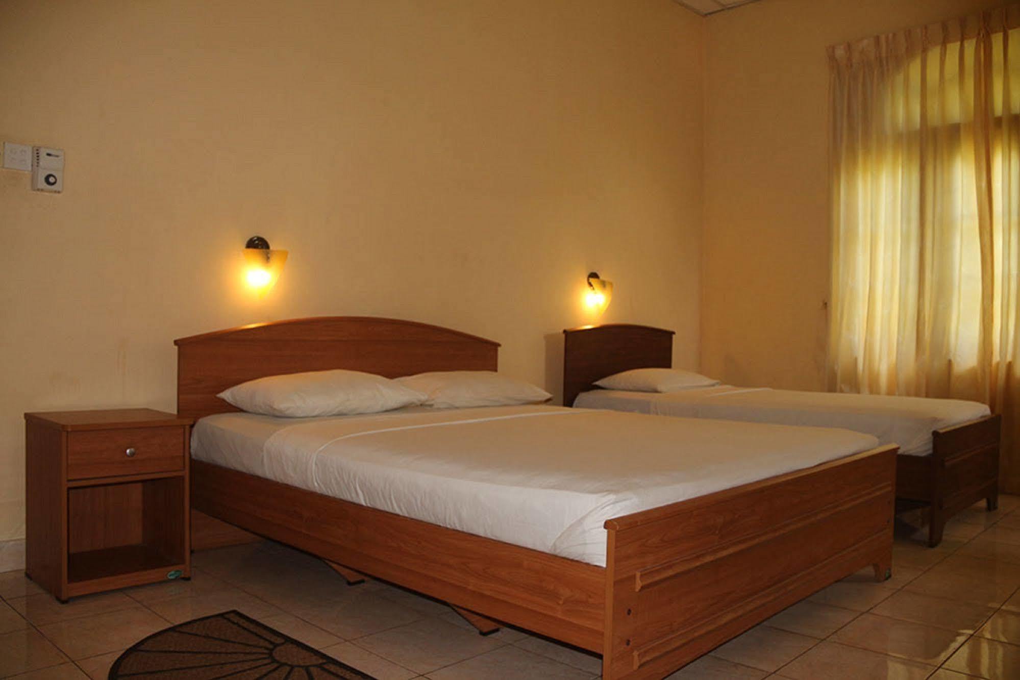 เรด โรส วิลลา Hotel เนกอมโบ ภายนอก รูปภาพ