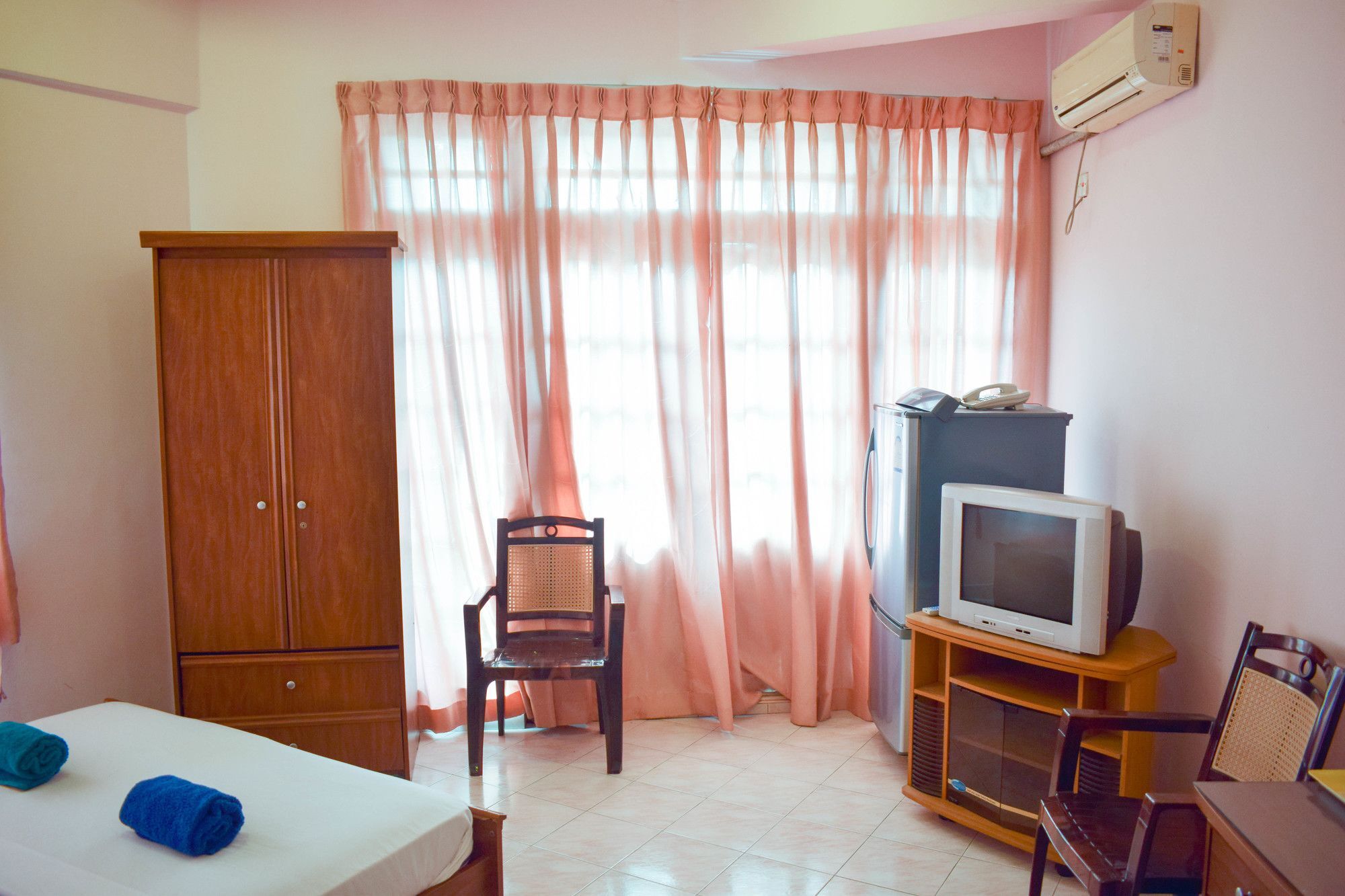 เรด โรส วิลลา Hotel เนกอมโบ ภายนอก รูปภาพ